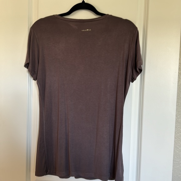 Natural Life Live Lucky t-shirt distressed gray - Picture 2 of 5